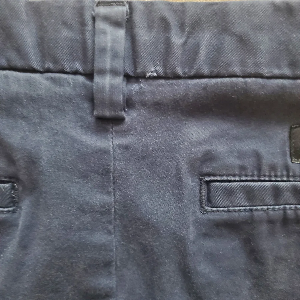 Banana Republic Men's Navy Chinos (Size 29x32) - Picture 5 of 5